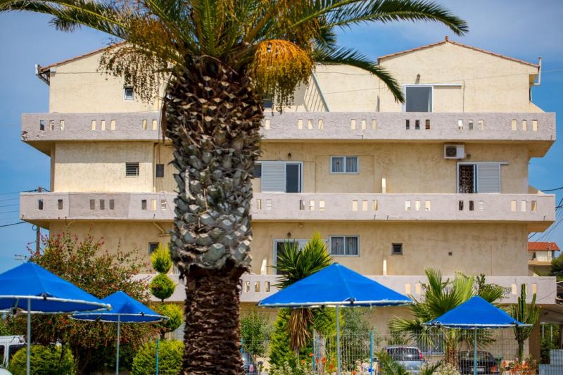 AUSTRALIA HOTEL 2*