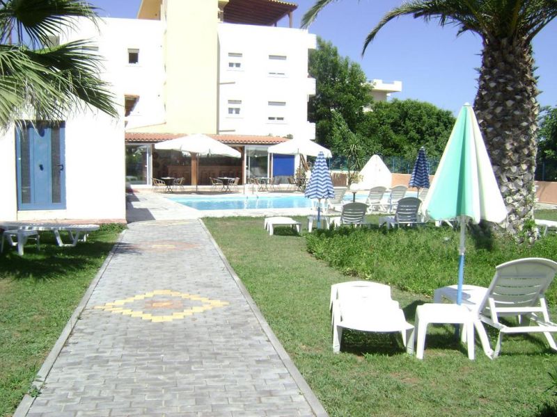 AUSTRALIA HOTEL 2*