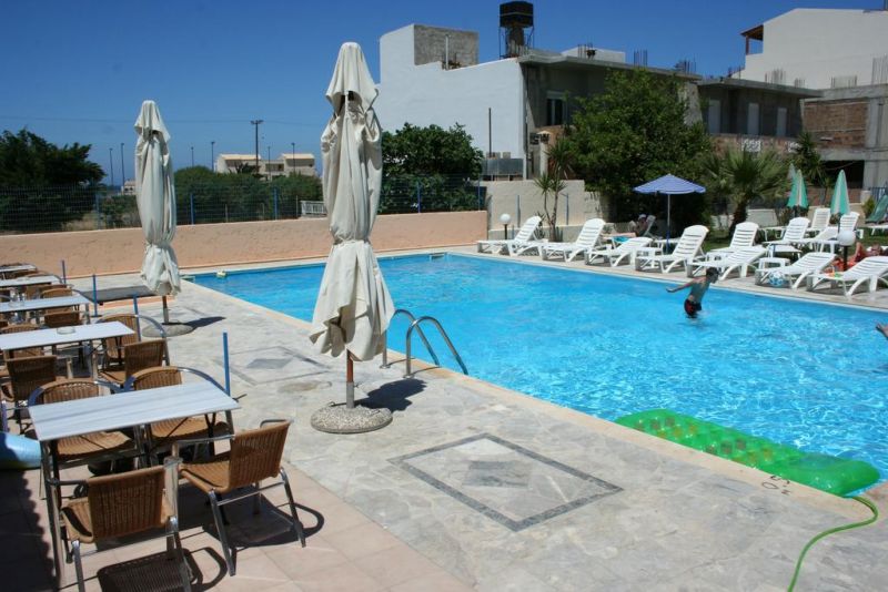 AUSTRALIA HOTEL 2*