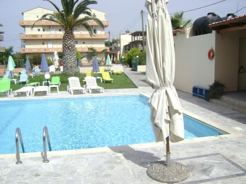 AUSTRALIA HOTEL 2*