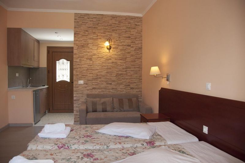 BIRLIS APARTMENTS 3*