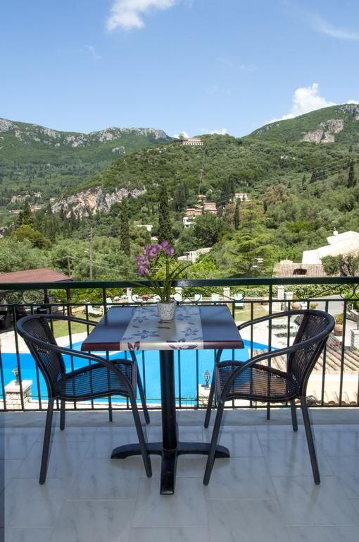 BIRLIS APARTMENTS 3*