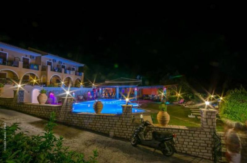 BIRLIS APARTMENTS 3*