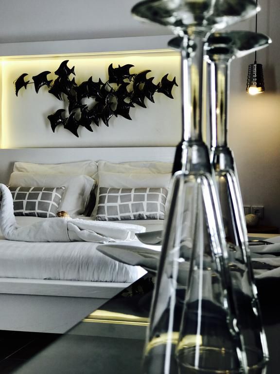 IONIAN SUITES BY BRUSKOS (EX. BRUSKOS HOTEL) 3*
