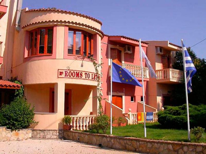 CASTELLA BEACH 2*