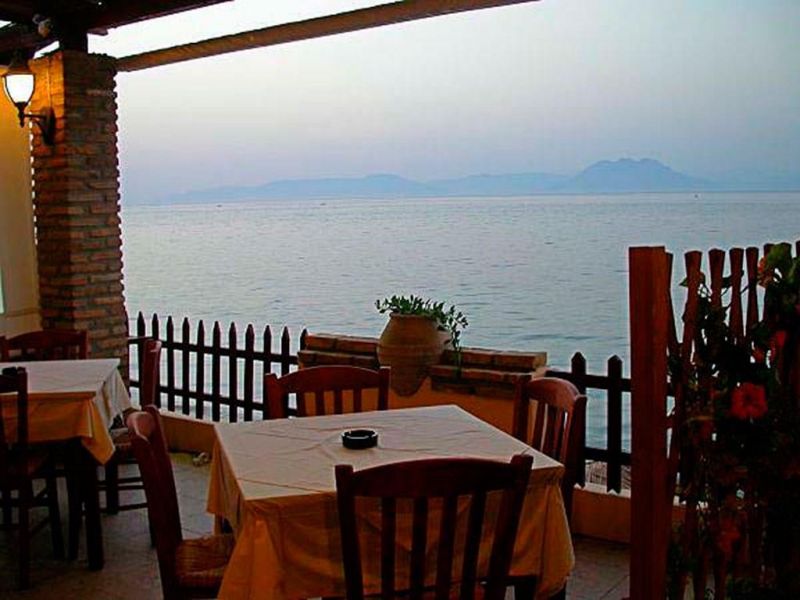 CASTELLA BEACH 2*