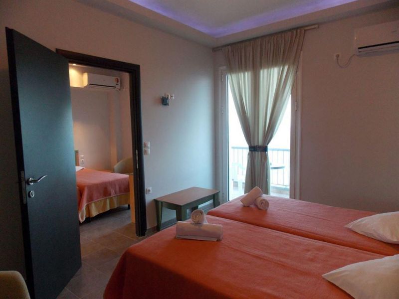 CASTELLA BEACH 2*