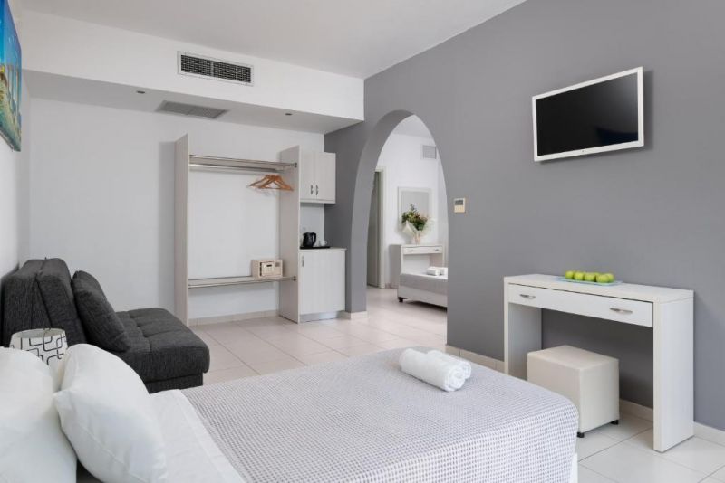 EAGLES NEST 4*