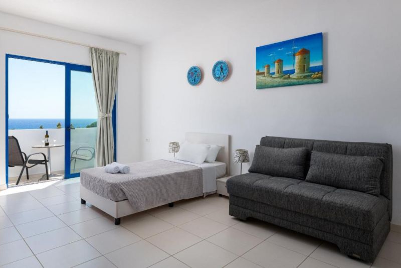 EAGLES NEST 4*