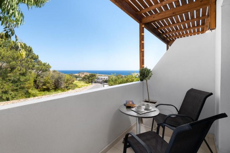 EAGLES NEST 4*