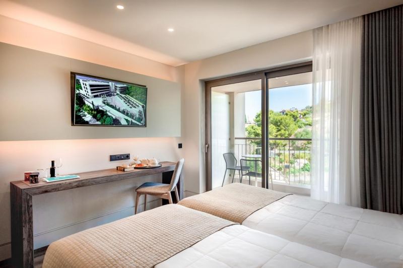 EVEREDEN BEACH RESORT 4*