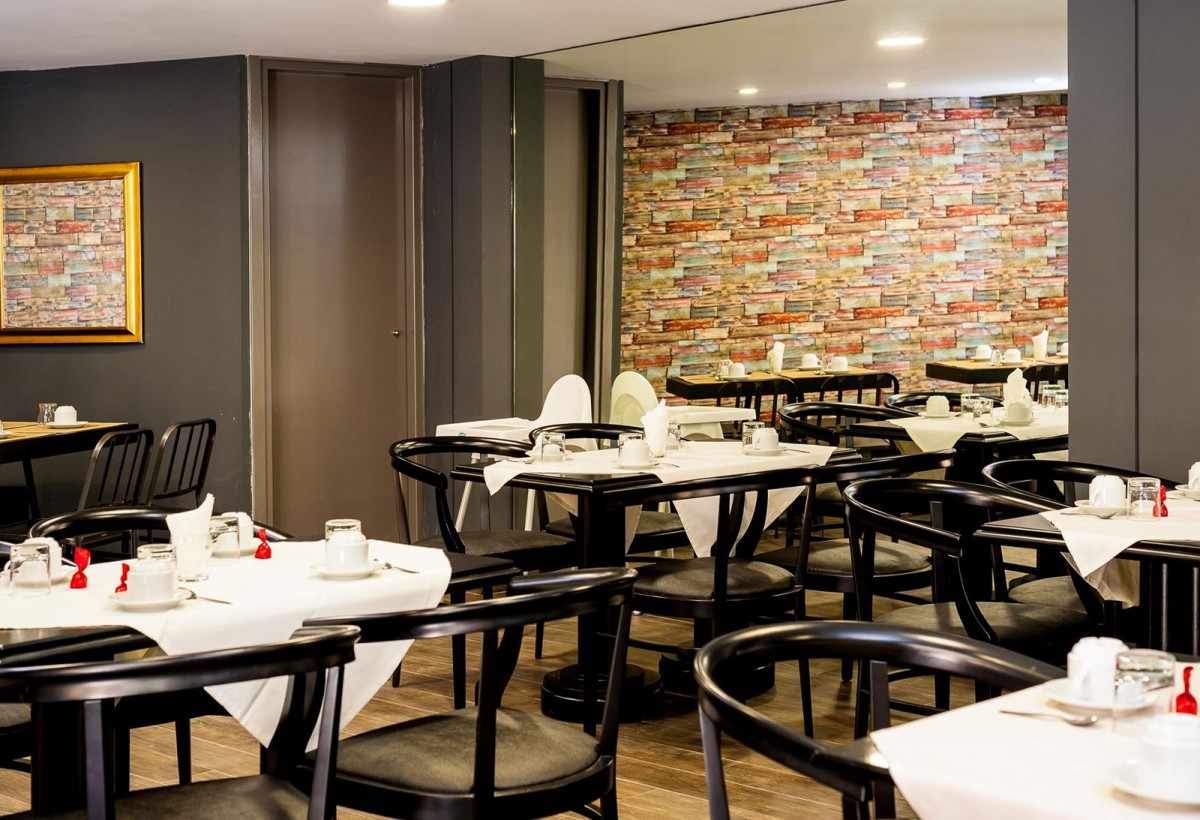 ELINA HOTEL APARTMENTS 3*