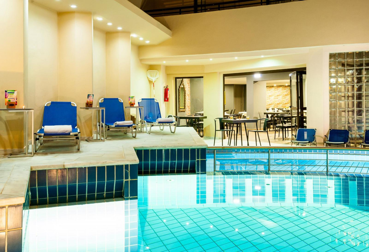 ELINA HOTEL APARTMENTS 3*