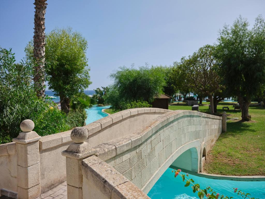 ESPEROS PALACE HOTEL RODES 4*