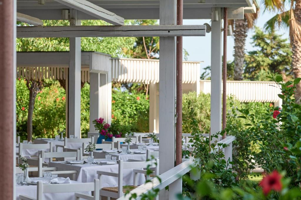 ESPEROS PALACE HOTEL RODES 4*