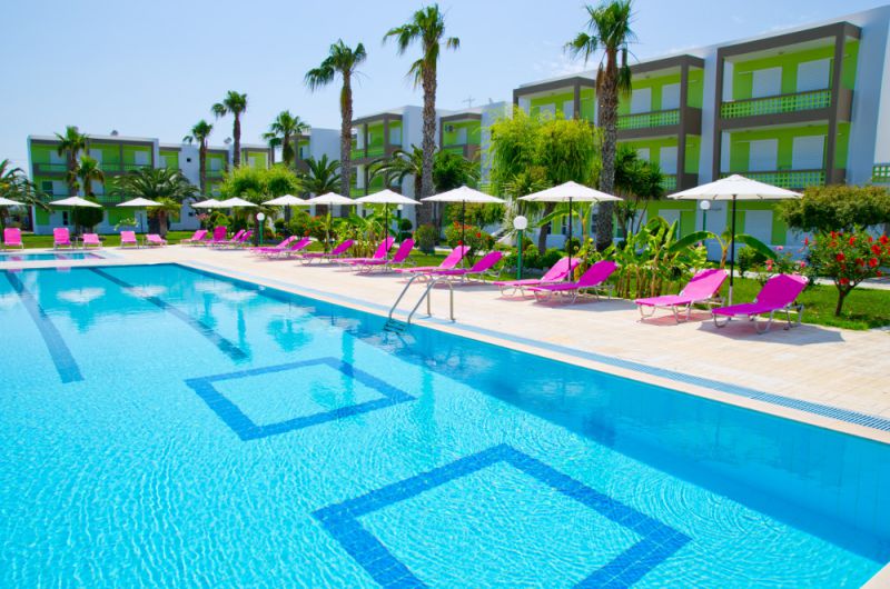 GIAKALIS APARTMENTS 3*