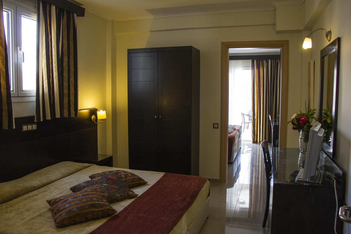 HANIOTI GRANDOTEL 4*