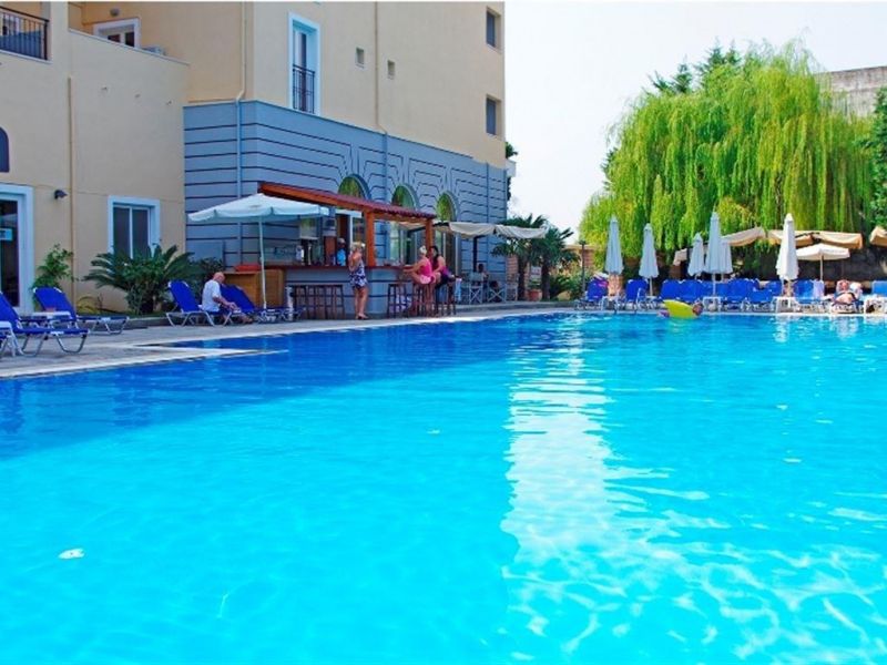 HELLINIS 3*