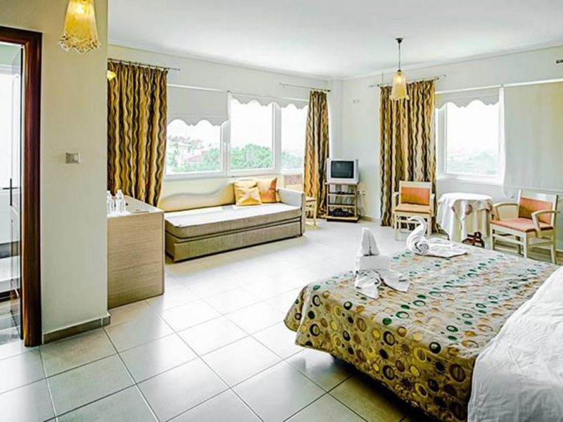 HERAION HOTEL 2*
