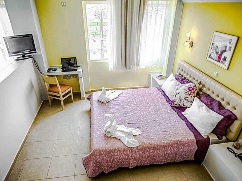 HERAION HOTEL 2*