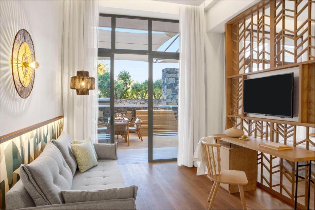 ZEUS ELEVA MIRABELLO BAY (EX. MIRABELLO BAY LUXURY RESORT) 5*