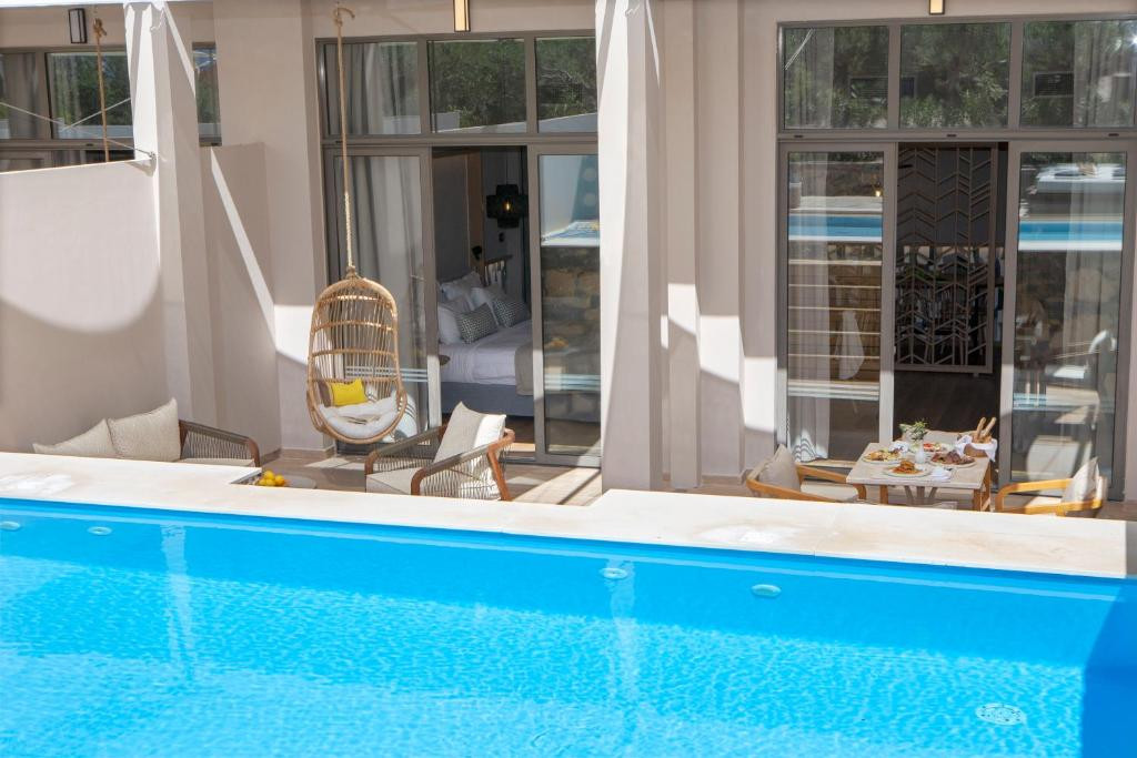 ZEUS ELEVA MIRABELLO BAY (EX. MIRABELLO BAY LUXURY RESORT) 5*