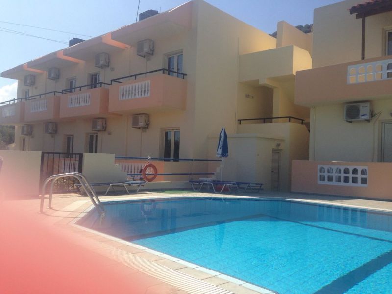 ILISSOS APARTMENTS 2*