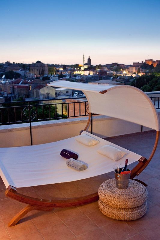 IN CAMERA LUXURY BOUTIQUE 4*