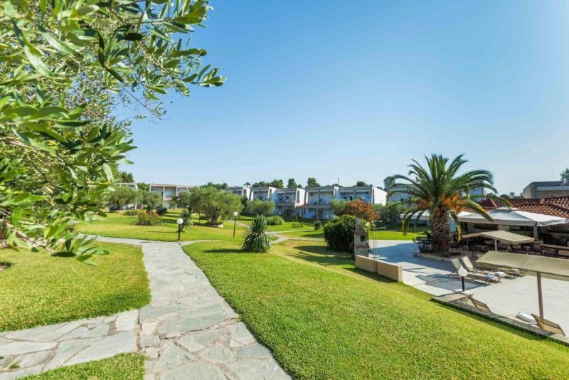IRIS HOTEL SIVIRI 3*