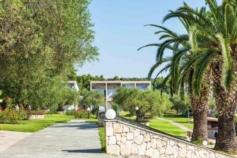 IRIS HOTEL SIVIRI 3*
