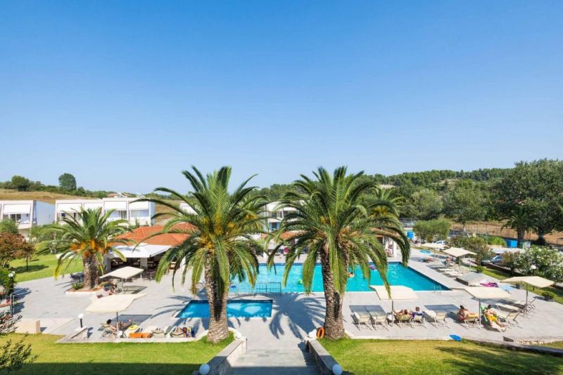 IRIS HOTEL SIVIRI 3*