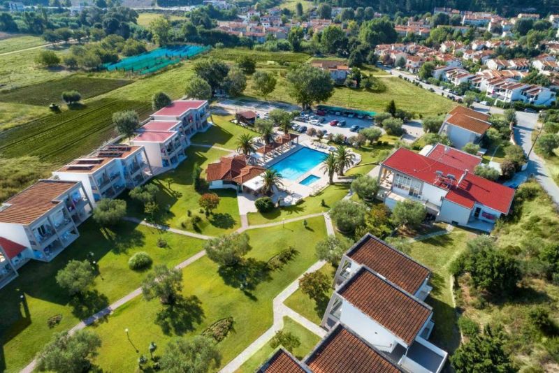 IRIS HOTEL SIVIRI 3*