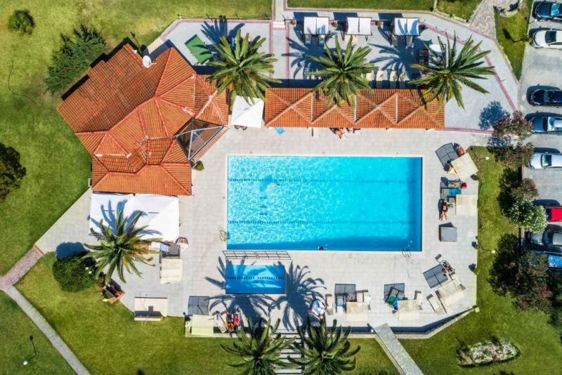IRIS HOTEL SIVIRI 3*