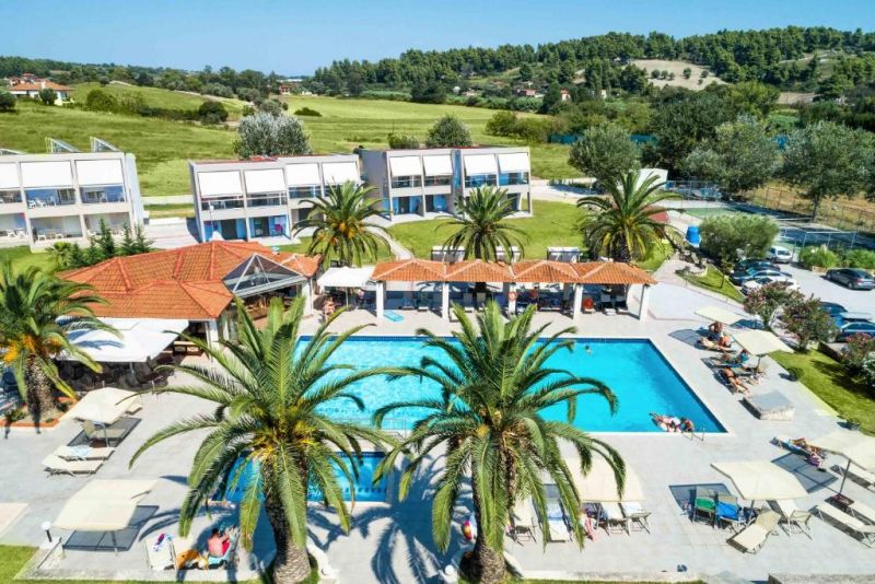 IRIS HOTEL SIVIRI 3*