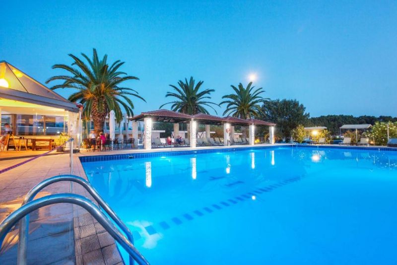 IRIS HOTEL SIVIRI 3*