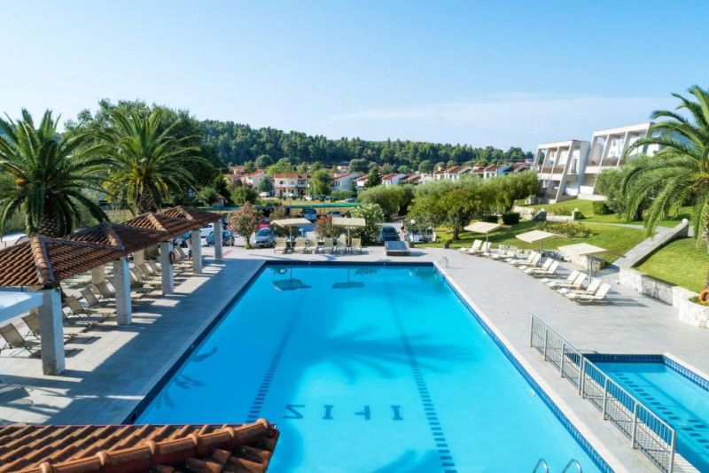IRIS HOTEL SIVIRI 3*