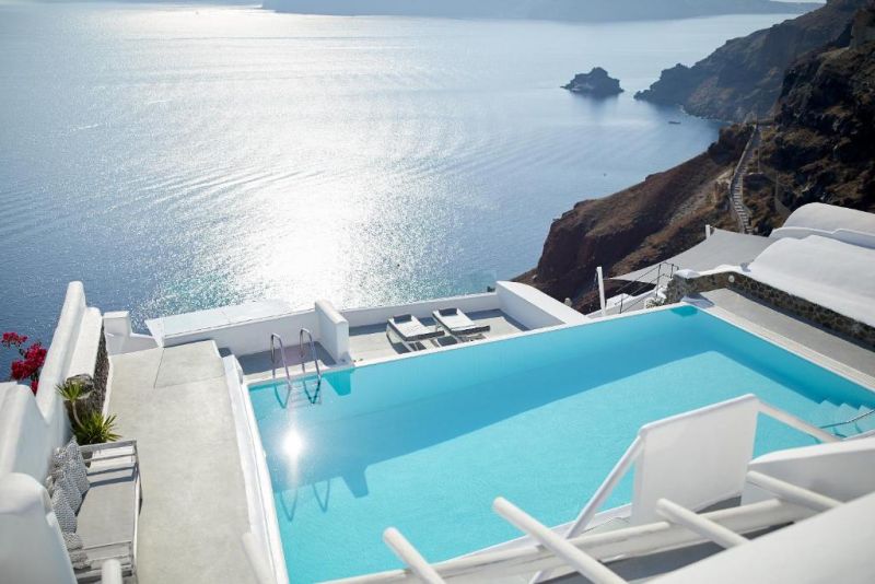 LA PERLA VILLAS 4*