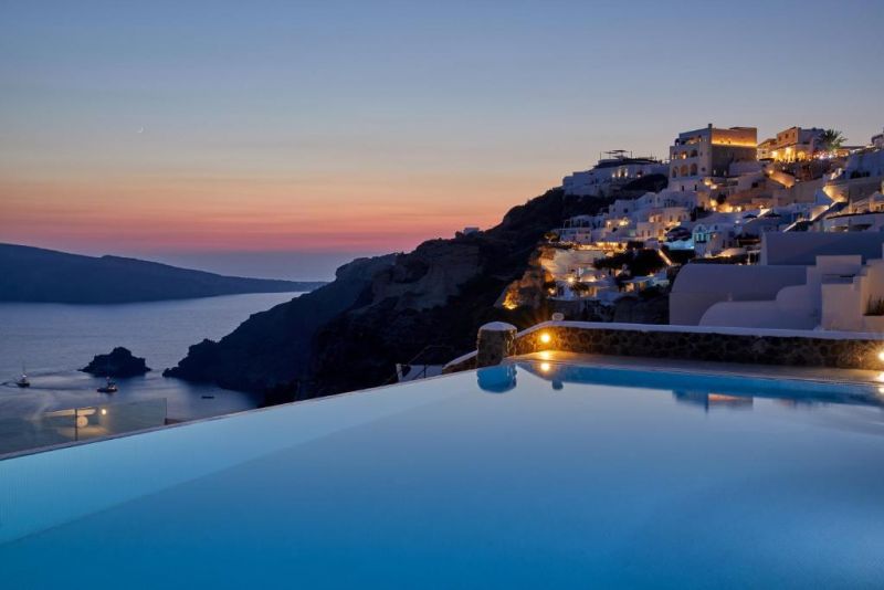 LA PERLA VILLAS 4*