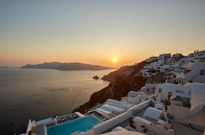 LA PERLA VILLAS 4*