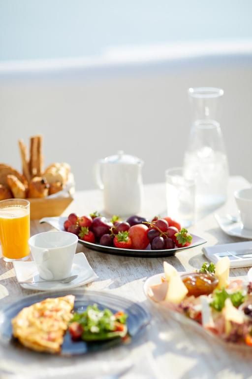 LA PERLA VILLAS 4*
