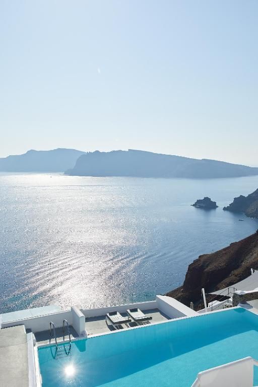 LA PERLA VILLAS 4*