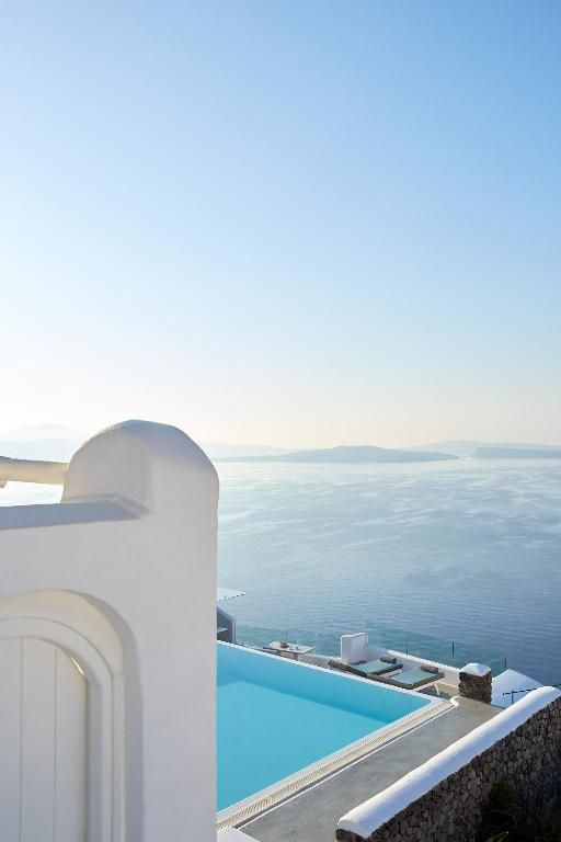 LA PERLA VILLAS 4*
