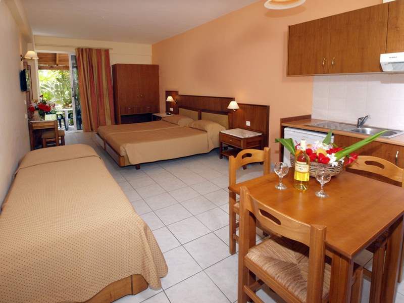 MARAVEL APARTMENTS 4*