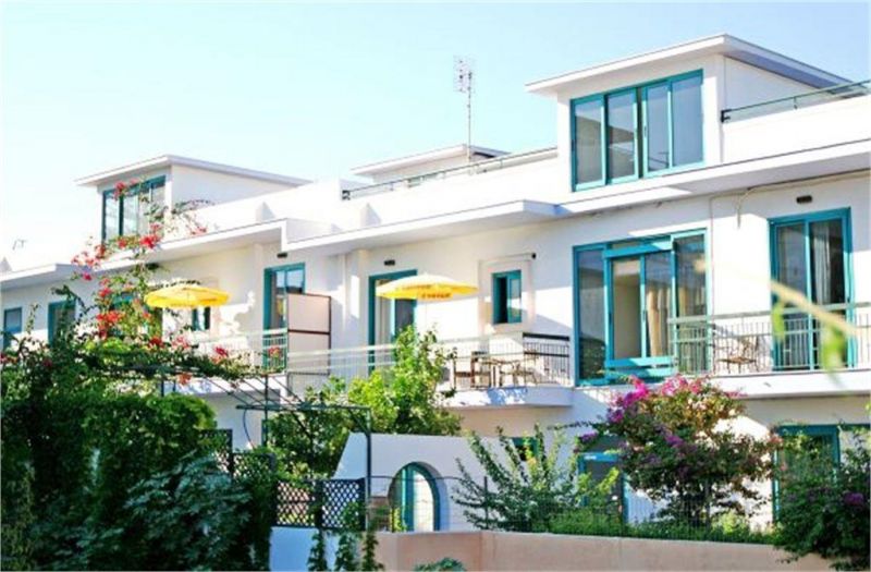 MARIETTE APARTMENTS 2*