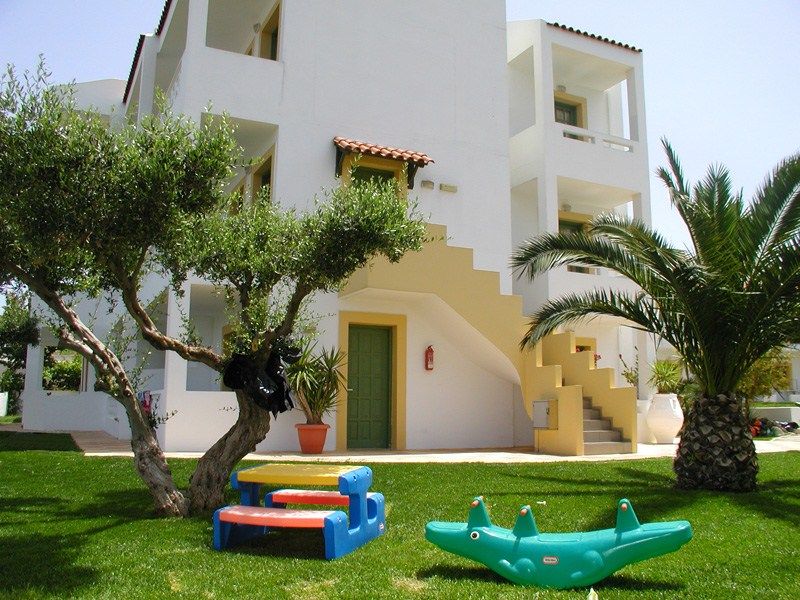 NIKOLAS VILLAS APARTMENTS 3*