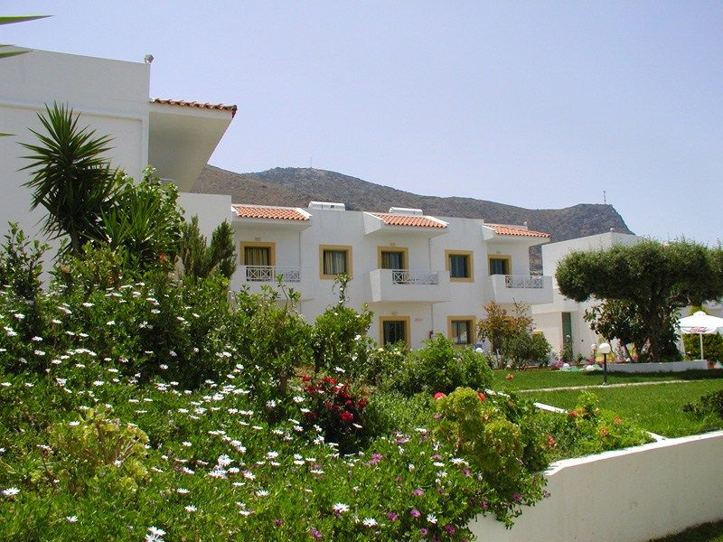 NIKOLAS VILLAS APARTMENTS 3*
