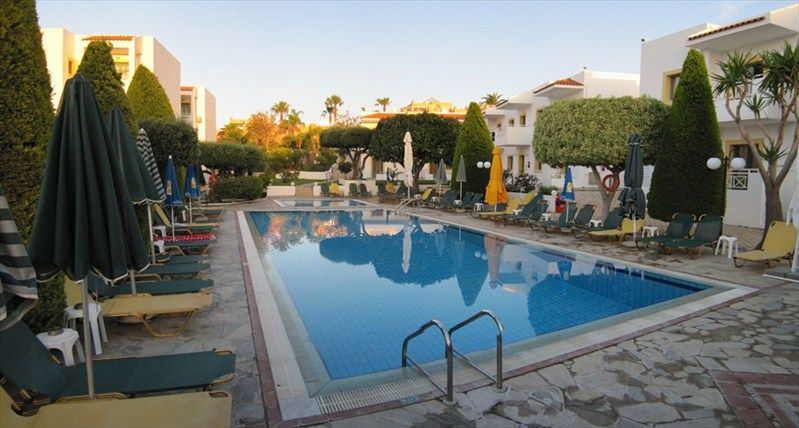 NIKOLAS VILLAS APARTMENTS 3*
