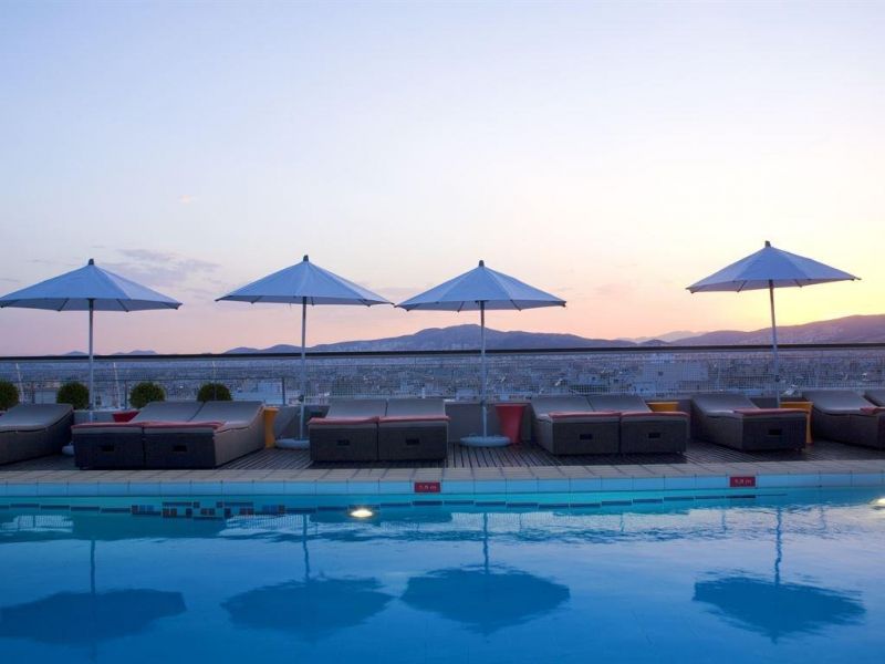 NOVOTEL ATHENES 4*