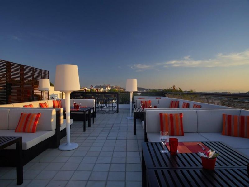 NOVOTEL ATHENES 4*