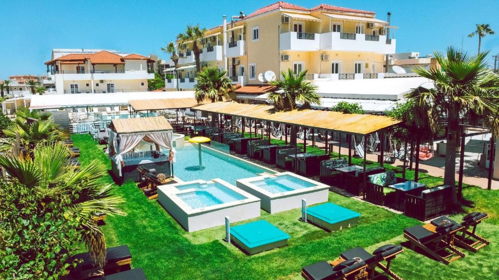 PHILOXENIA HOTEL & SPA MALIA 3*